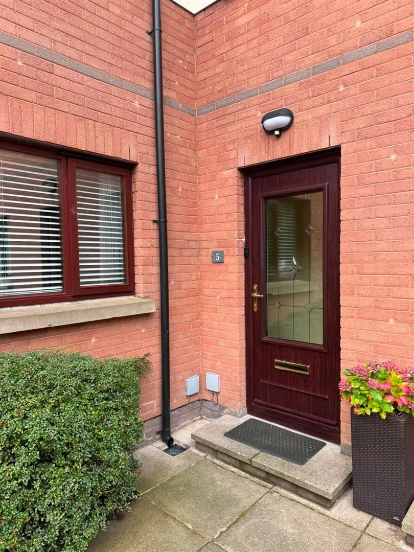 Shore Road, Newtownabbey, BT37, photo 2