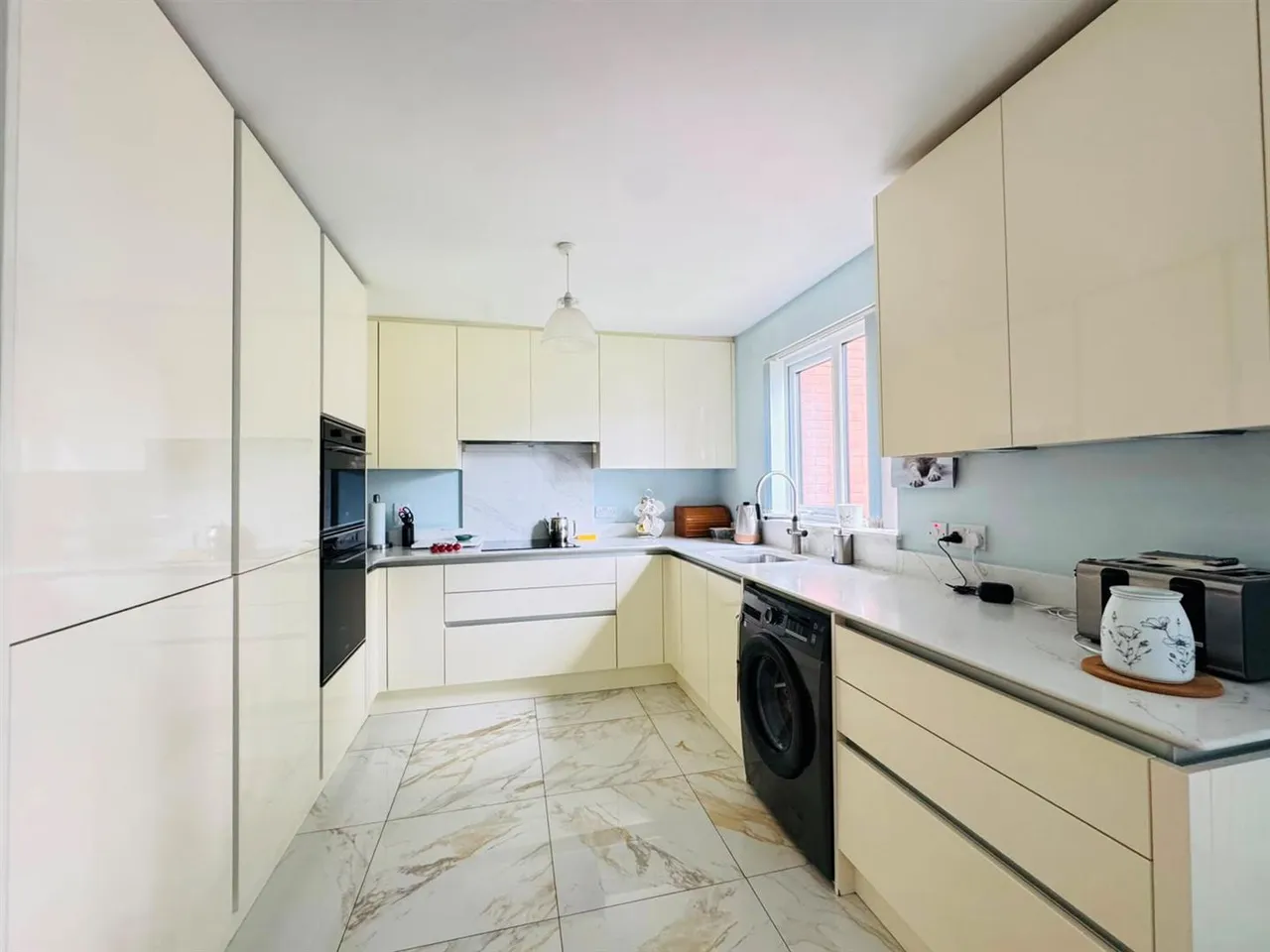Shore Road, Newtownabbey, BT37, photo 7
