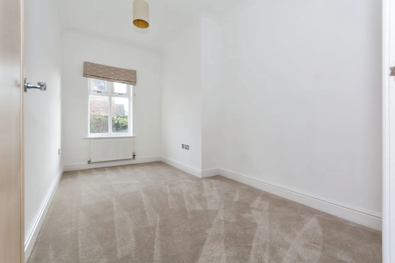 Tythe Barn Lane, Shirley, Solihull, photo 12