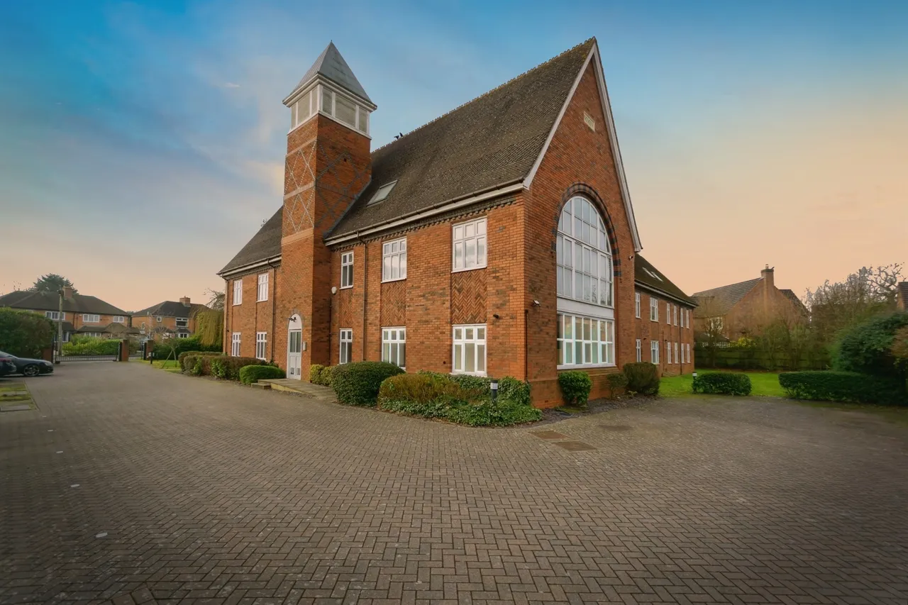 Tythe Barn Lane, Shirley, Solihull, photo 2