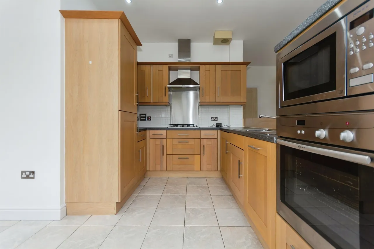 Tythe Barn Lane, Shirley, Solihull, photo 7