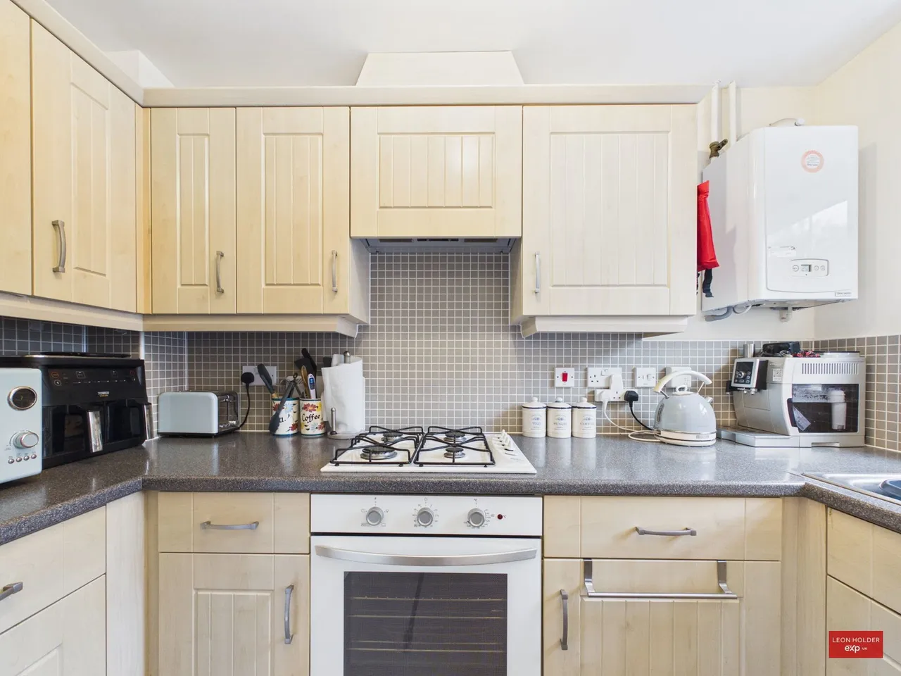 Aldergrove Kingsway, Quedgeley, GL2, photo 4