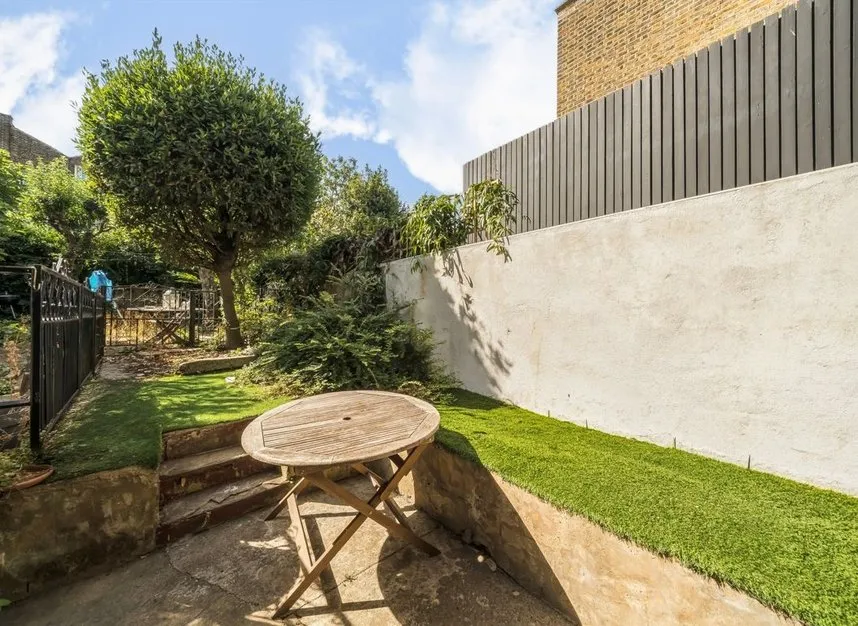 Southborough Road, Victoria Park, E9, photo 5