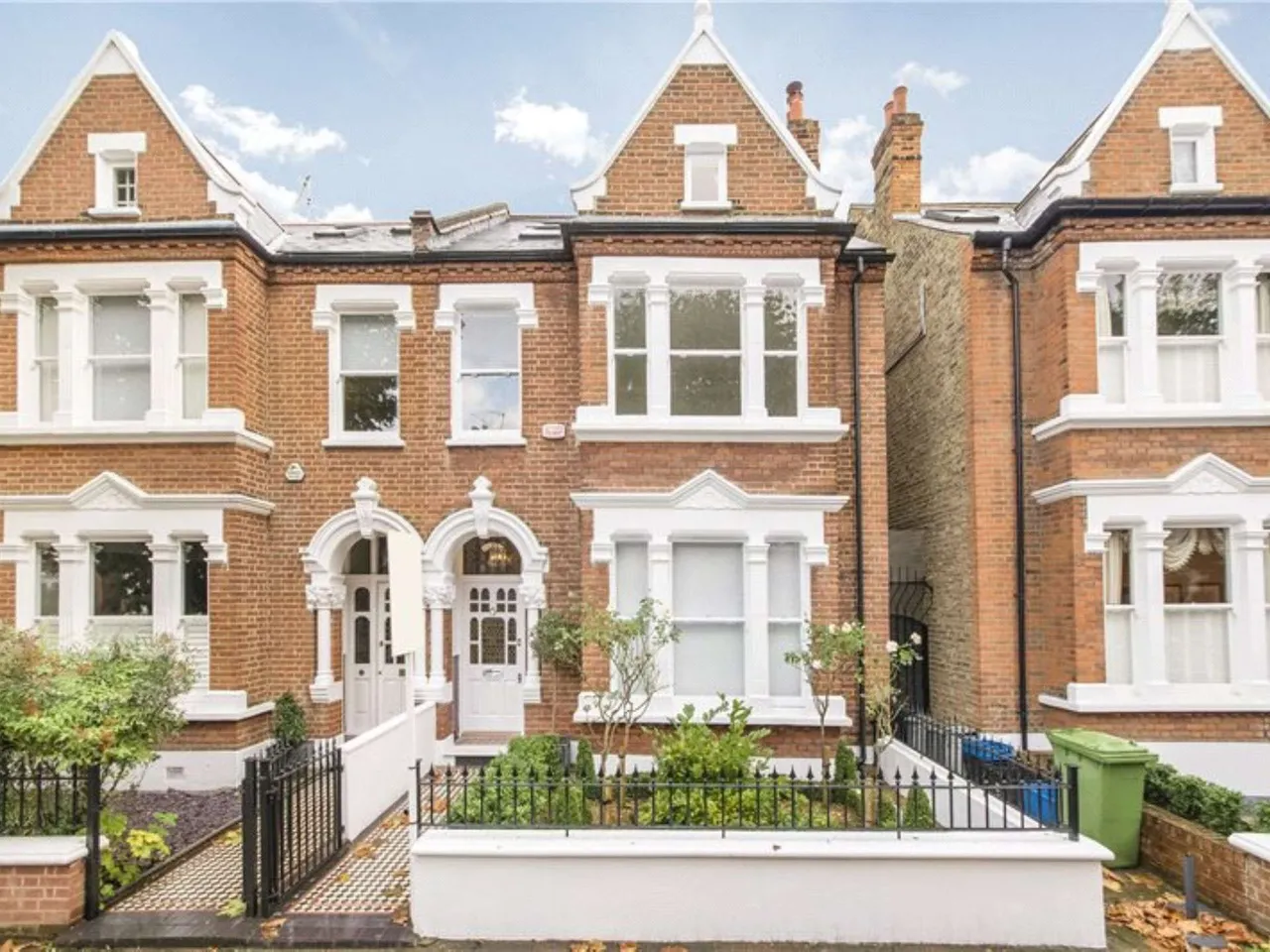 5 bed house to rent, Baronsmead Road, London, SW13