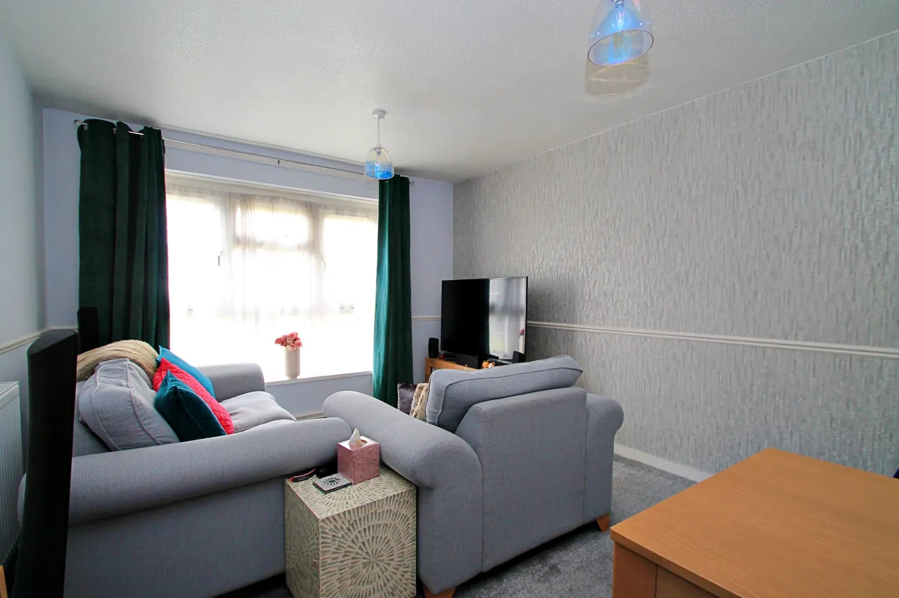 Hendren Close, Greenford, UB6, photo 6