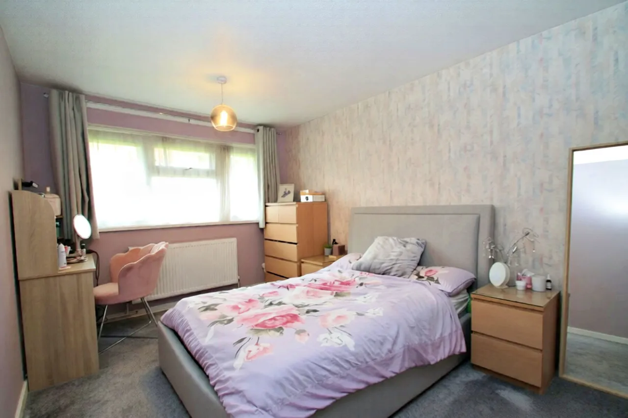 Hendren Close, Greenford, UB6, photo 4