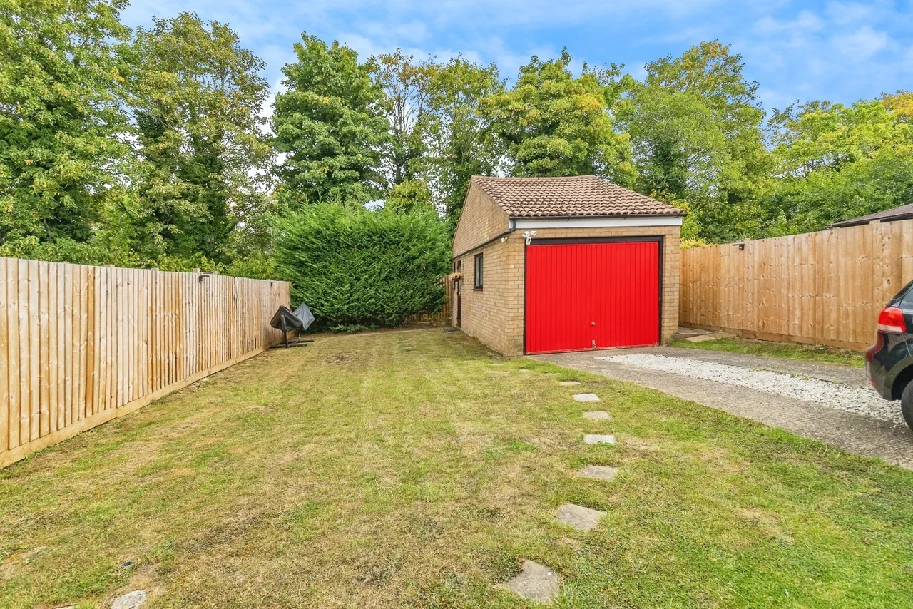 Quantock Crescent, Emerson Valley, Milton Keynes, Buckinghamshire, MK4, photo 28