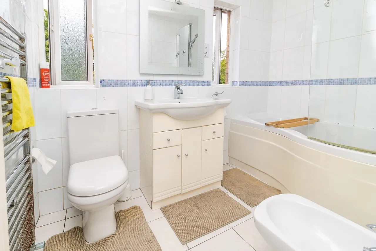 Quantock Crescent, Emerson Valley, Milton Keynes, Buckinghamshire, MK4, photo 19