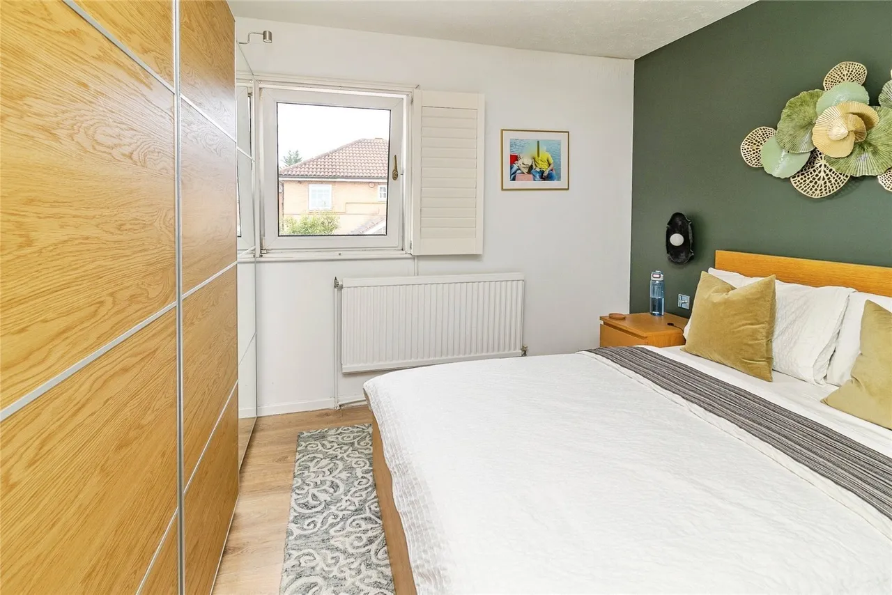 Quantock Crescent, Emerson Valley, Milton Keynes, Buckinghamshire, MK4, photo 13