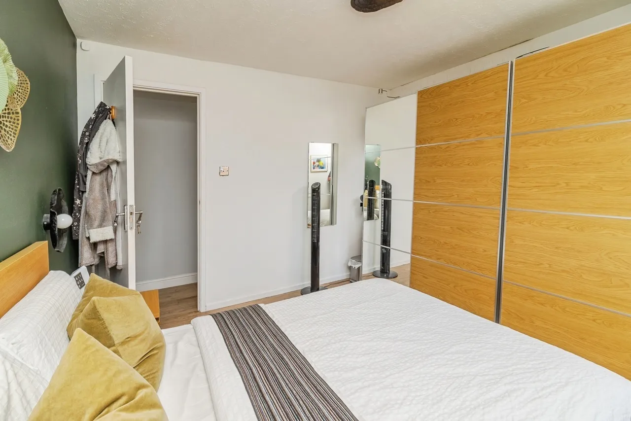 Quantock Crescent, Emerson Valley, Milton Keynes, Buckinghamshire, MK4, photo 14