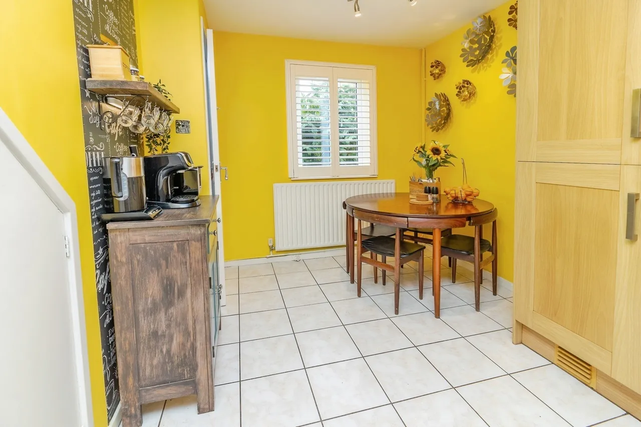 Quantock Crescent, Emerson Valley, Milton Keynes, Buckinghamshire, MK4, photo 10