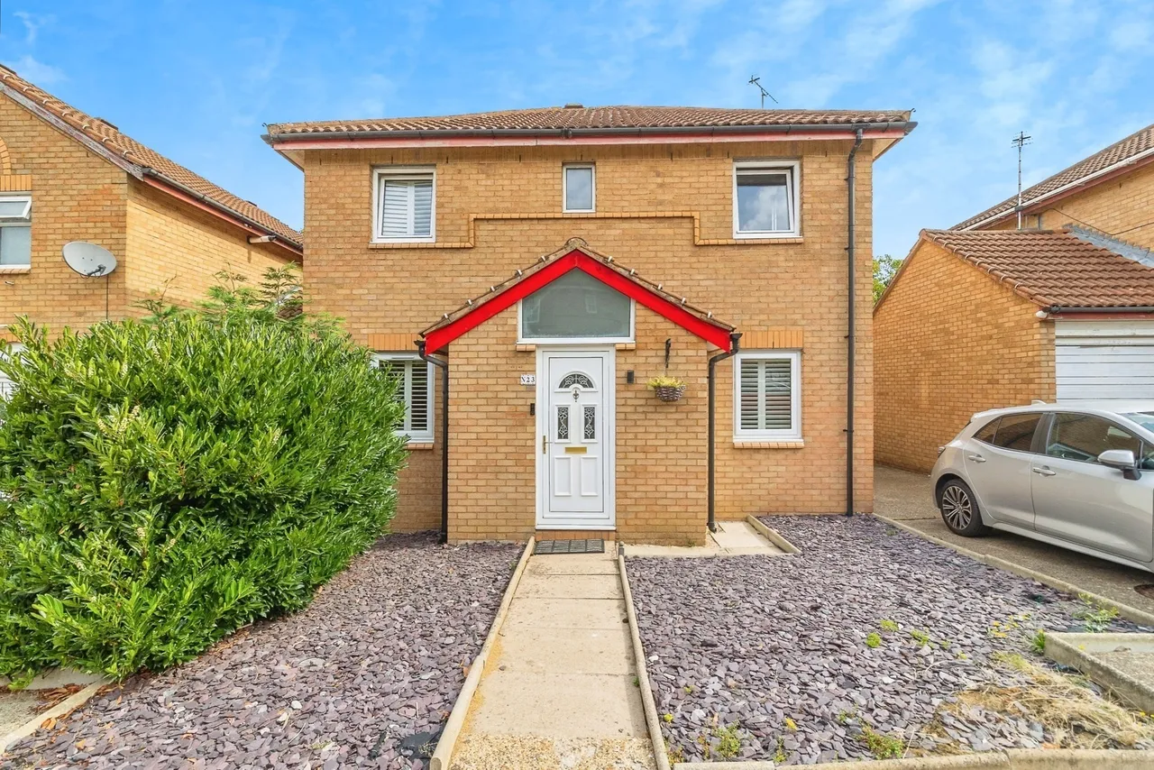 Quantock Crescent, Emerson Valley, Milton Keynes, Buckinghamshire, MK4, photo 29