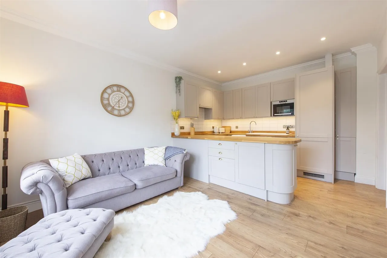 Parkhill Road, London NW3 2YT, photo 8