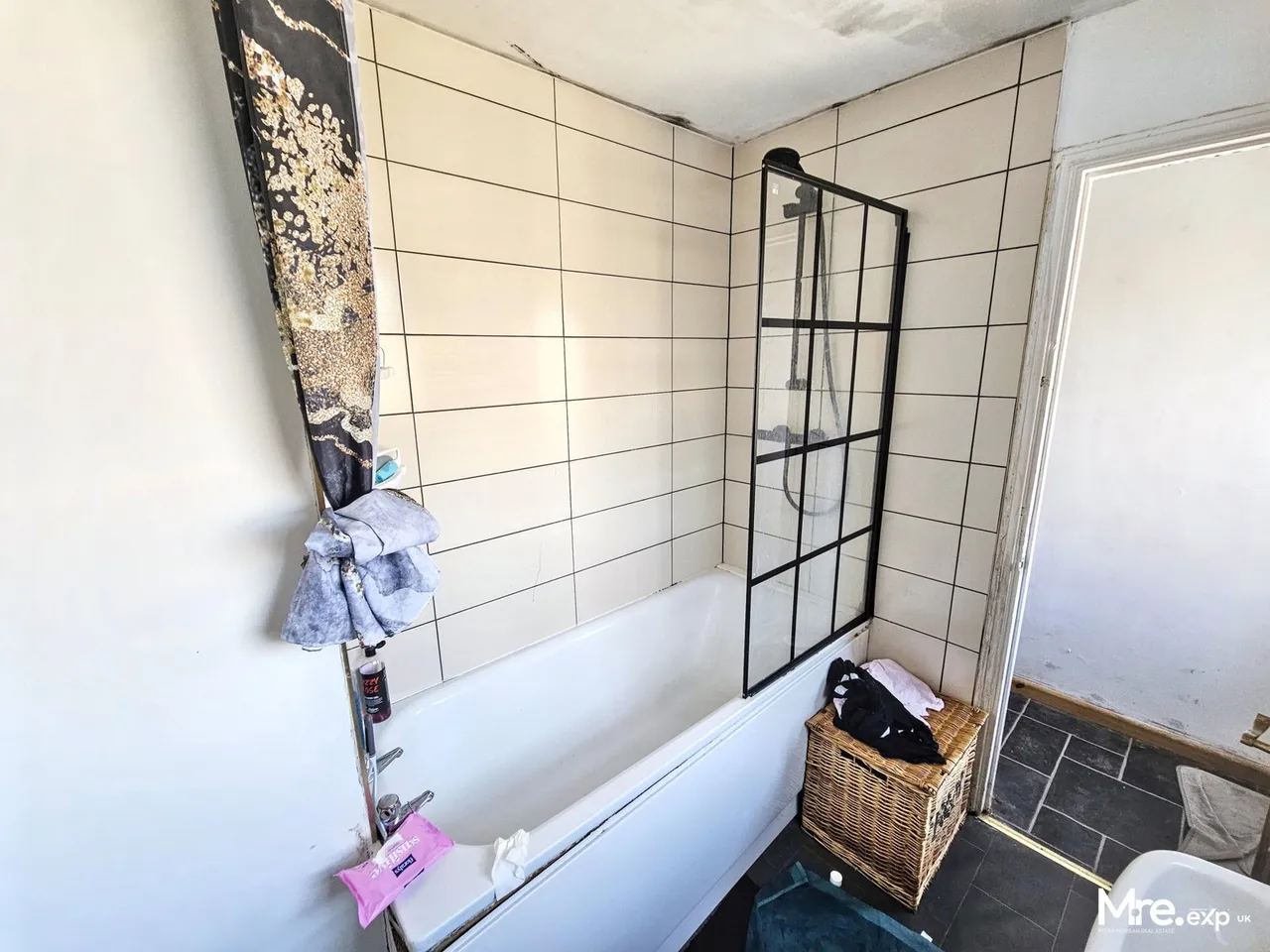 Victoria Road, Port Talbot, SA12, photo 18
