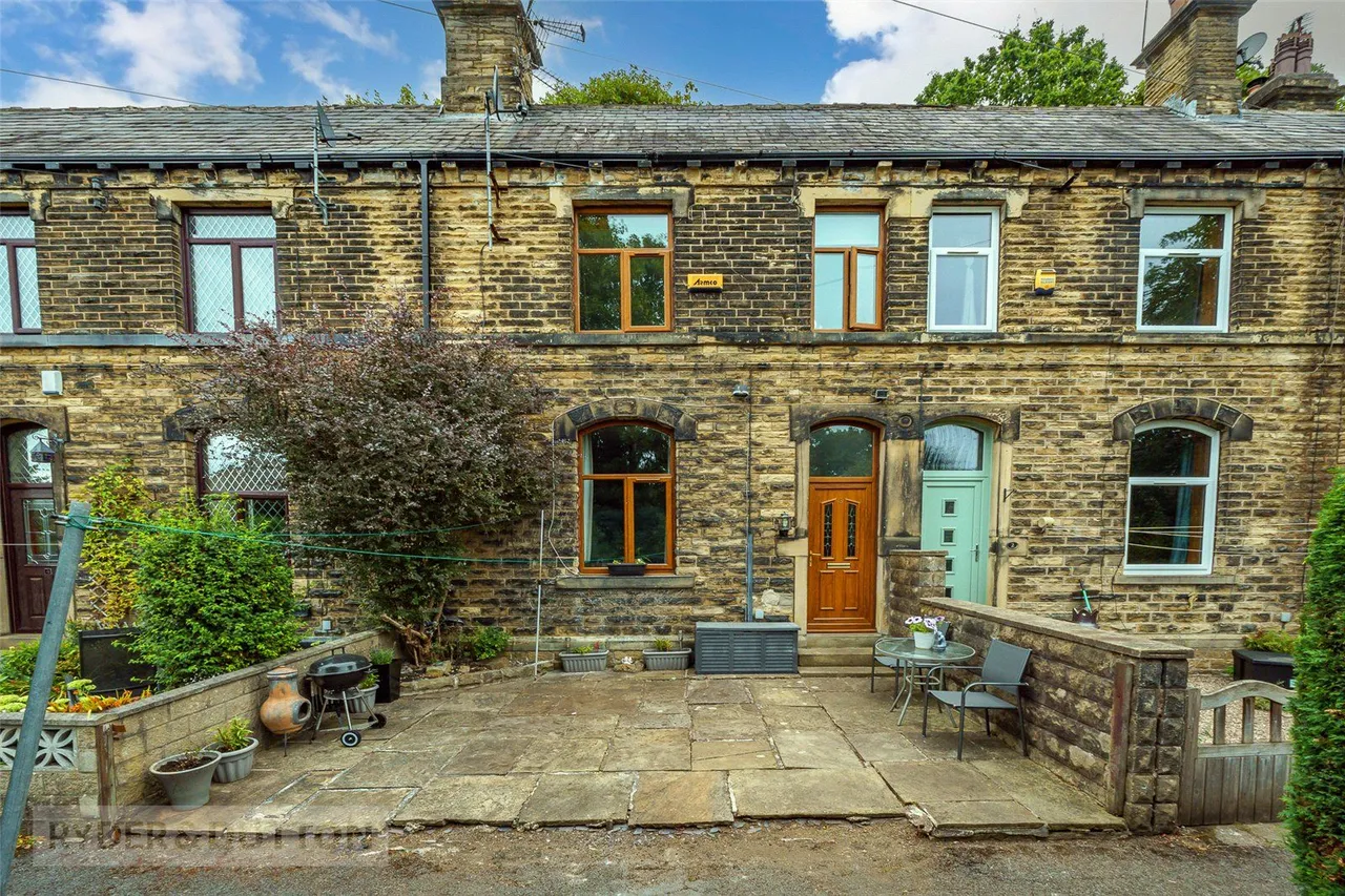 3 bed house for sale, Spa Terrace, Fenay Bridge, HD8