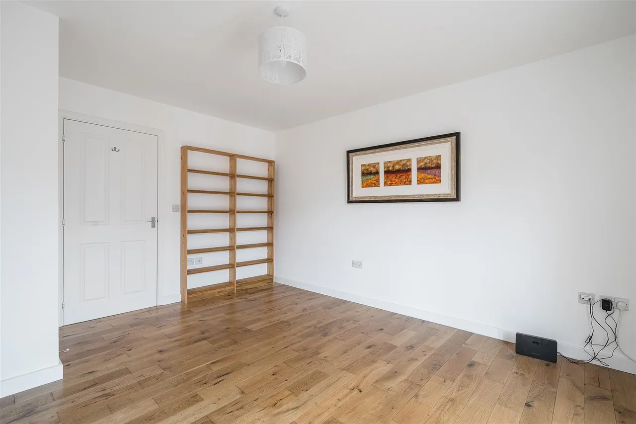 Keepers Road, Devizes, SN10, photo 6
