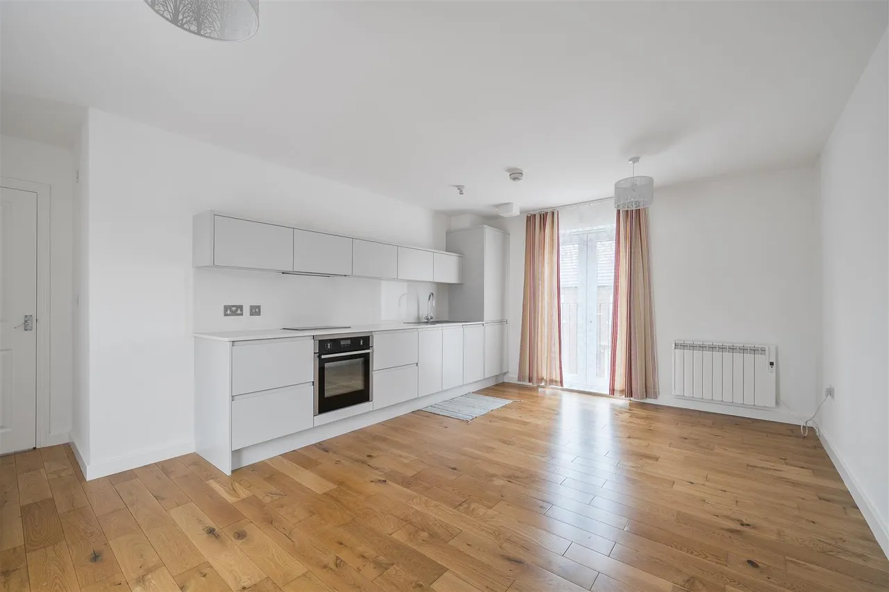 Keepers Road, Devizes, SN10, photo 4