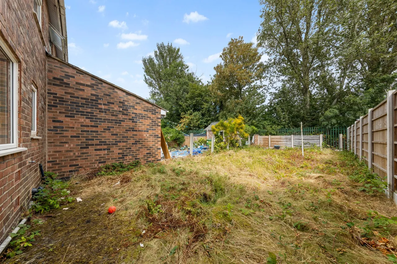 Gig Lane, Woolston, Warrington, Warrington, WA1 4EE, photo 16