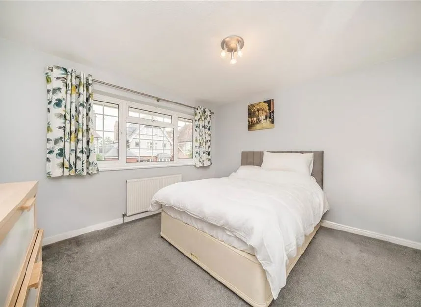 River Reach, Teddington, TW11, photo 4
