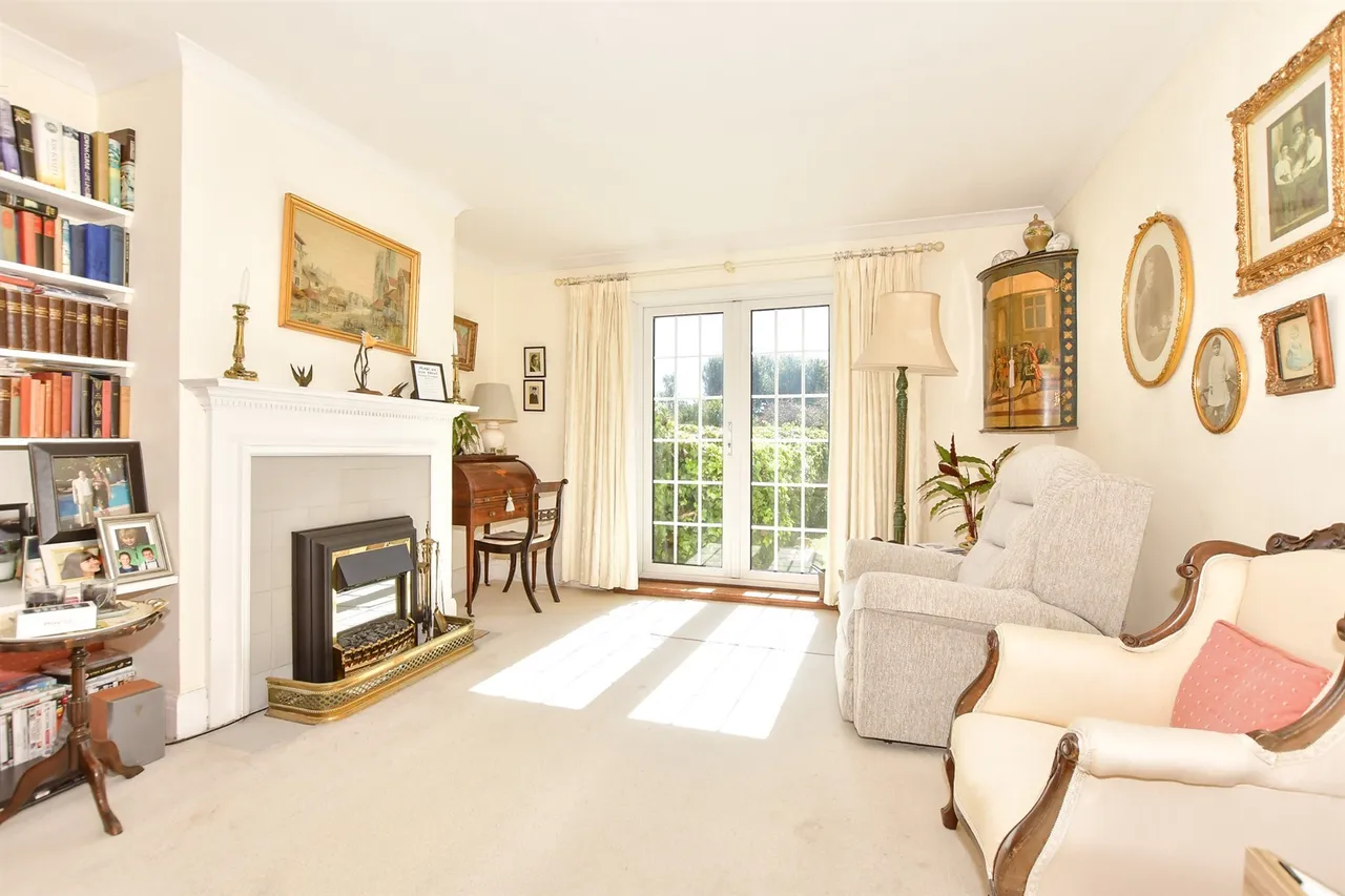 Grange Road, Saltwood, CT21, photo 4