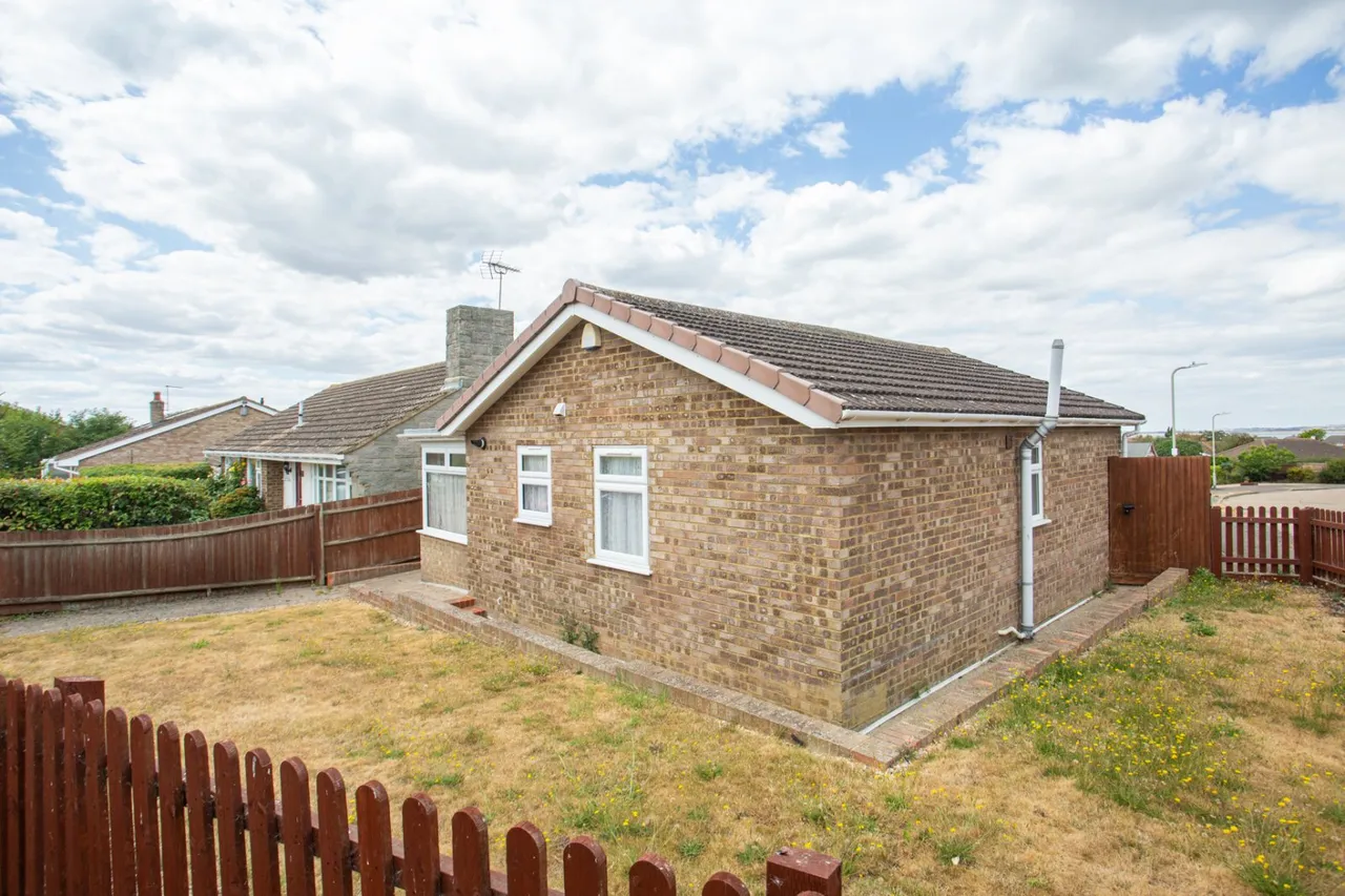 2 bed house for sale, Dorset Close, Whitstable, CT5