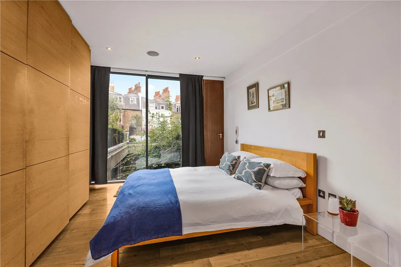Goswell Road, London, EC1V, photo 10