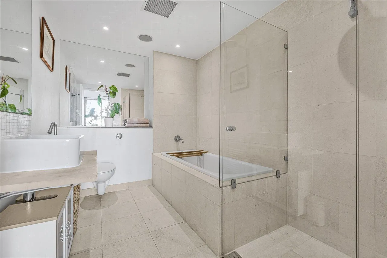 Goswell Road, London, EC1V, photo 15