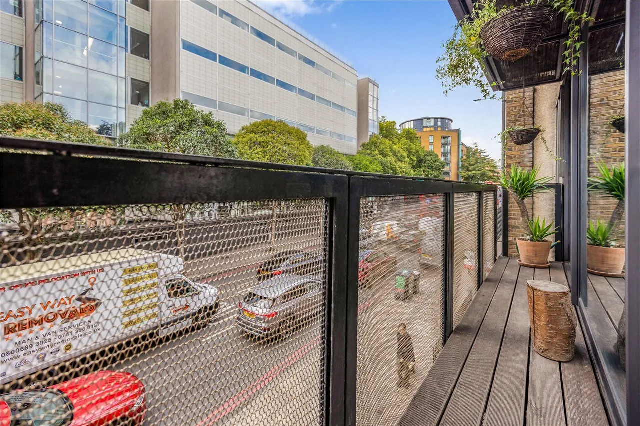 Goswell Road, London, EC1V, photo 6