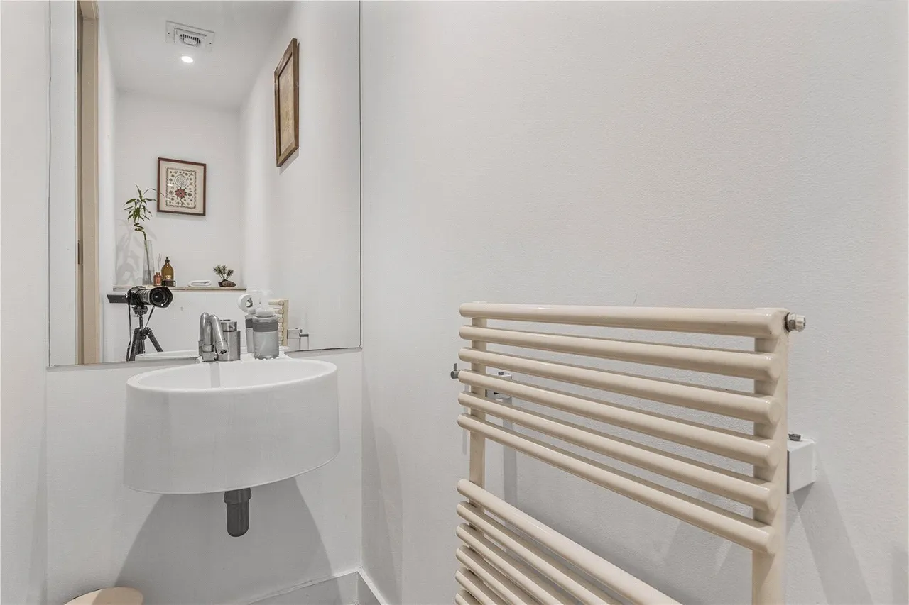 Goswell Road, London, EC1V, photo 14