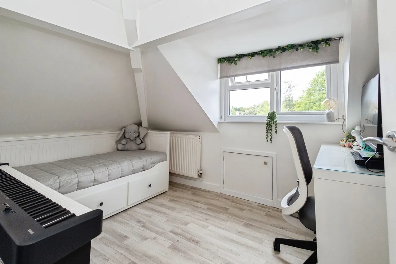 Auburn Road, Denton, Manchester, Greater Manchester, M34, photo 12