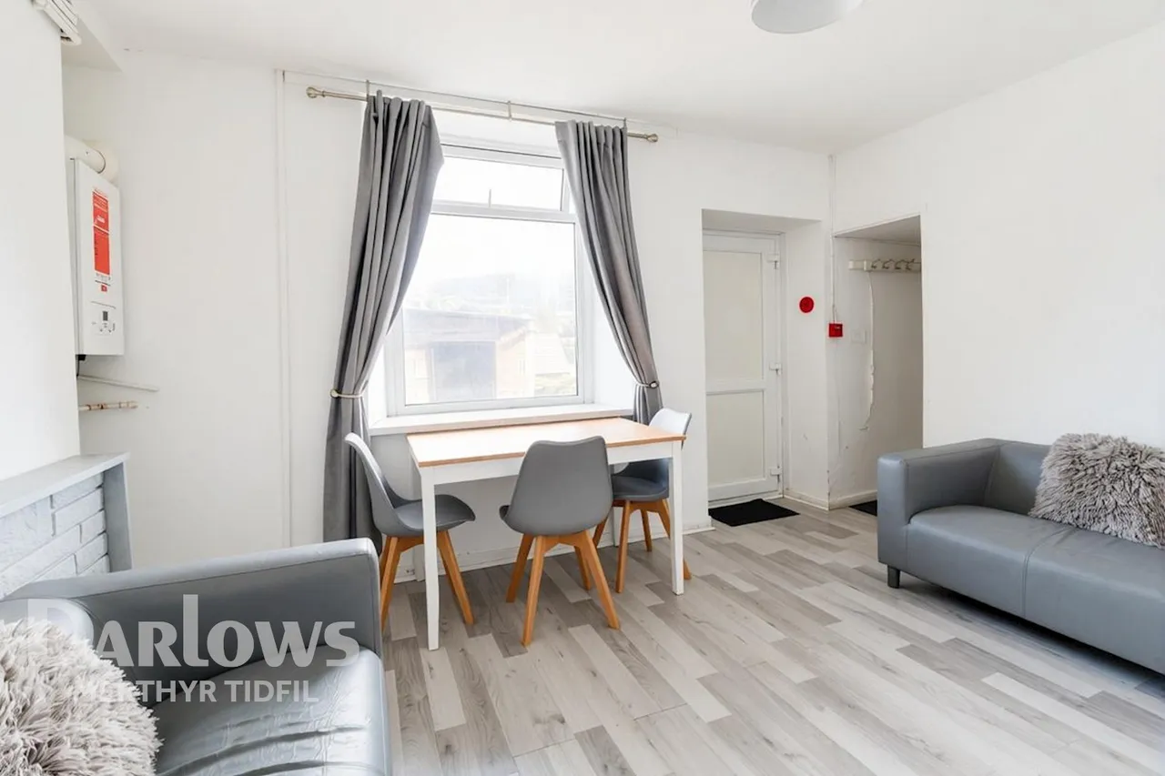 5 bed house to rent, Tower Street
