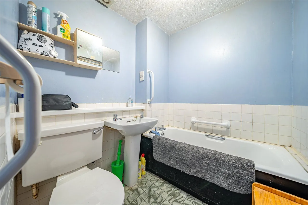Turnberry View, Leeds, LS17, photo 7