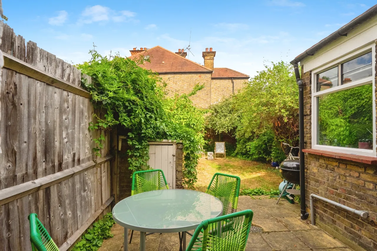 Highlever Road, London, photo 10