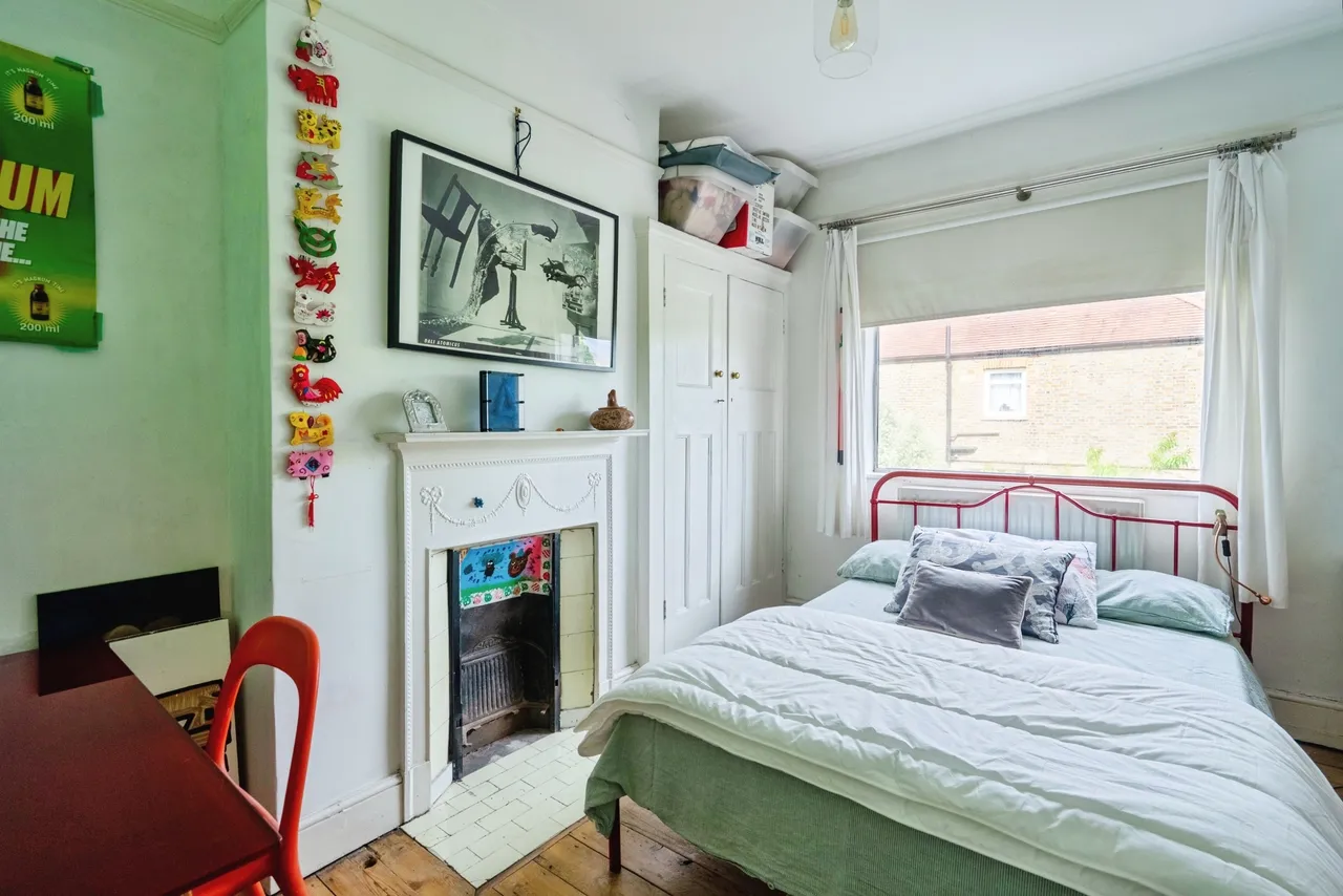 Highlever Road, London, photo 12