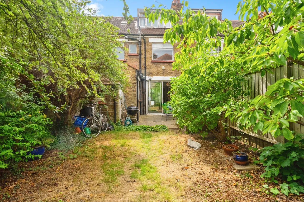 Highlever Road, London, photo 11