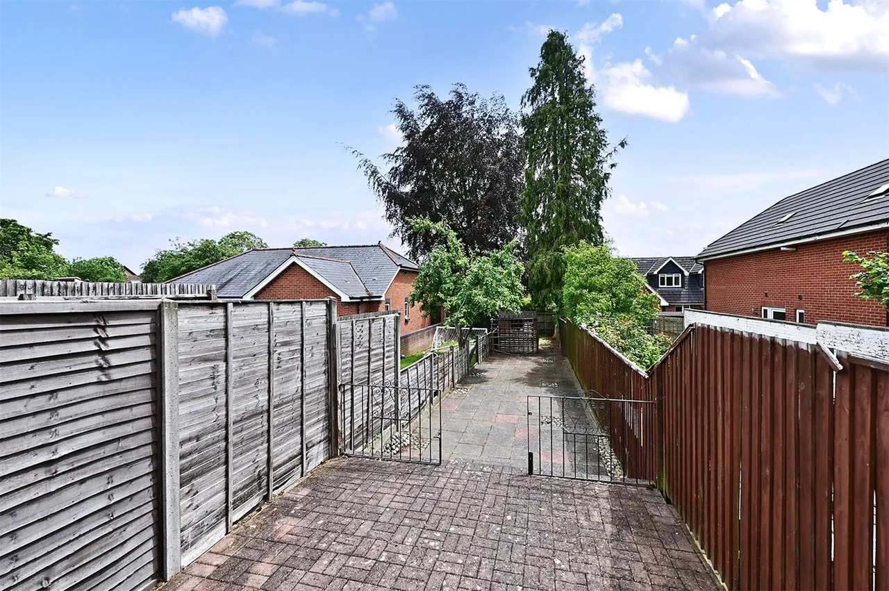 Albert Street, Fleet, Hampshire, GU51 3RP, photo 6