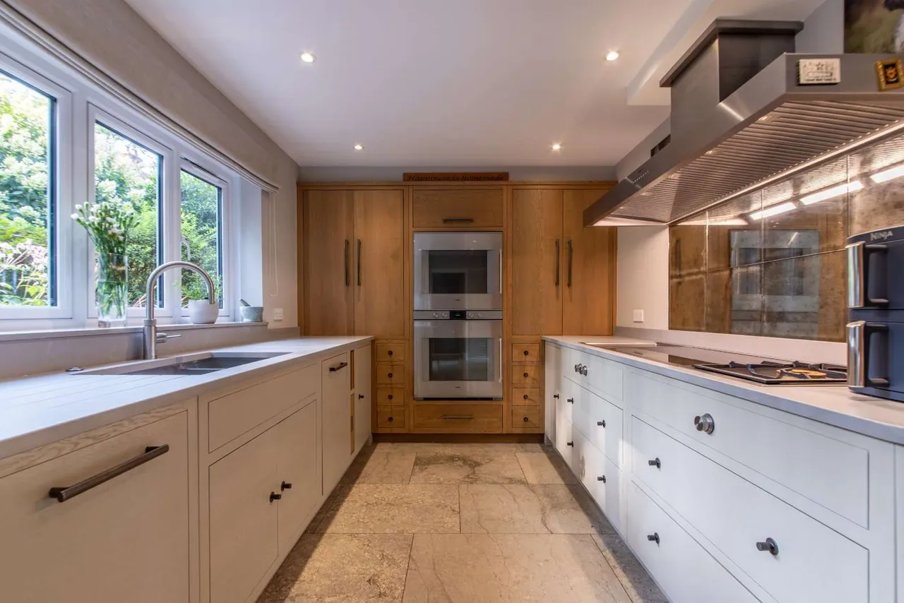 Red Shute Hill, Hermitage, Thatcham, Berkshire, RG18 9QH, photo 11
