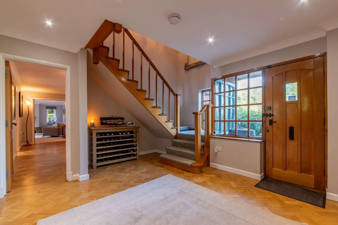 Red Shute Hill, Hermitage, Thatcham, Berkshire, RG18 9QH, photo 2