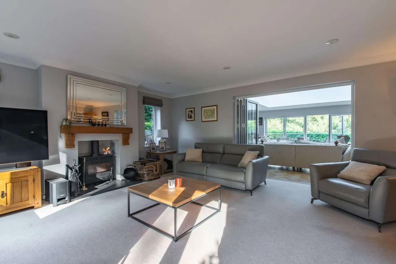 Red Shute Hill, Hermitage, Thatcham, Berkshire, RG18 9QH, photo 4