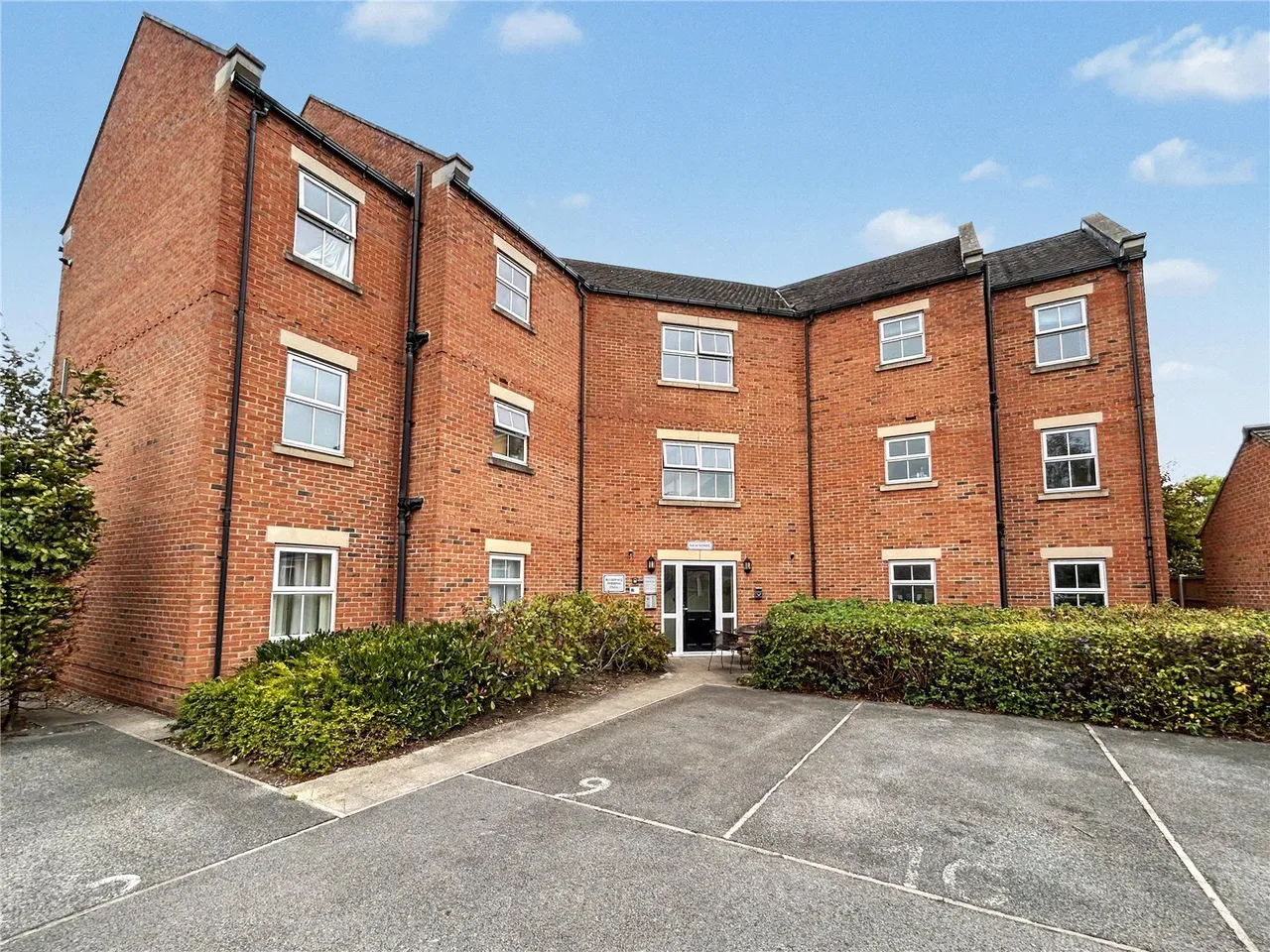 1 bed flat for sale, Larch Road, Selby, YO8