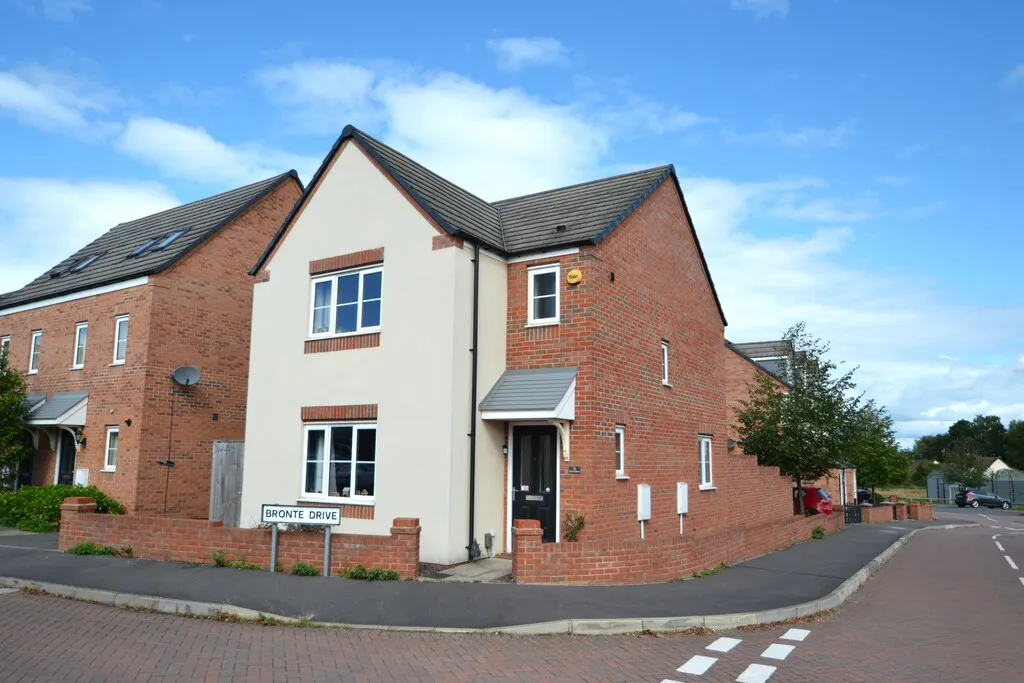 3 bed house for sale, Bronte Drive, Newport
