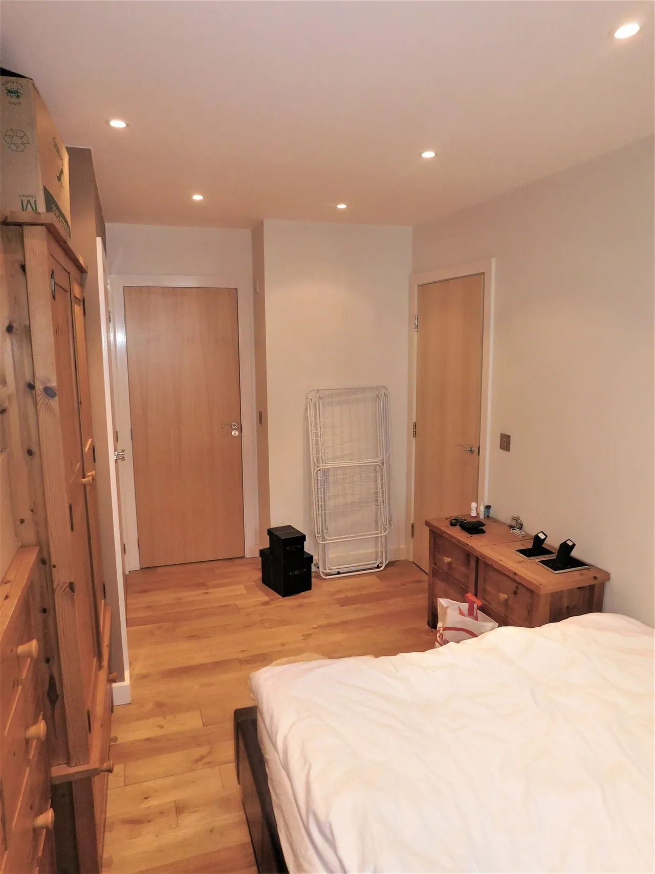 Taywood Road, Northolt, Greater London, UB5 6GF, photo 5