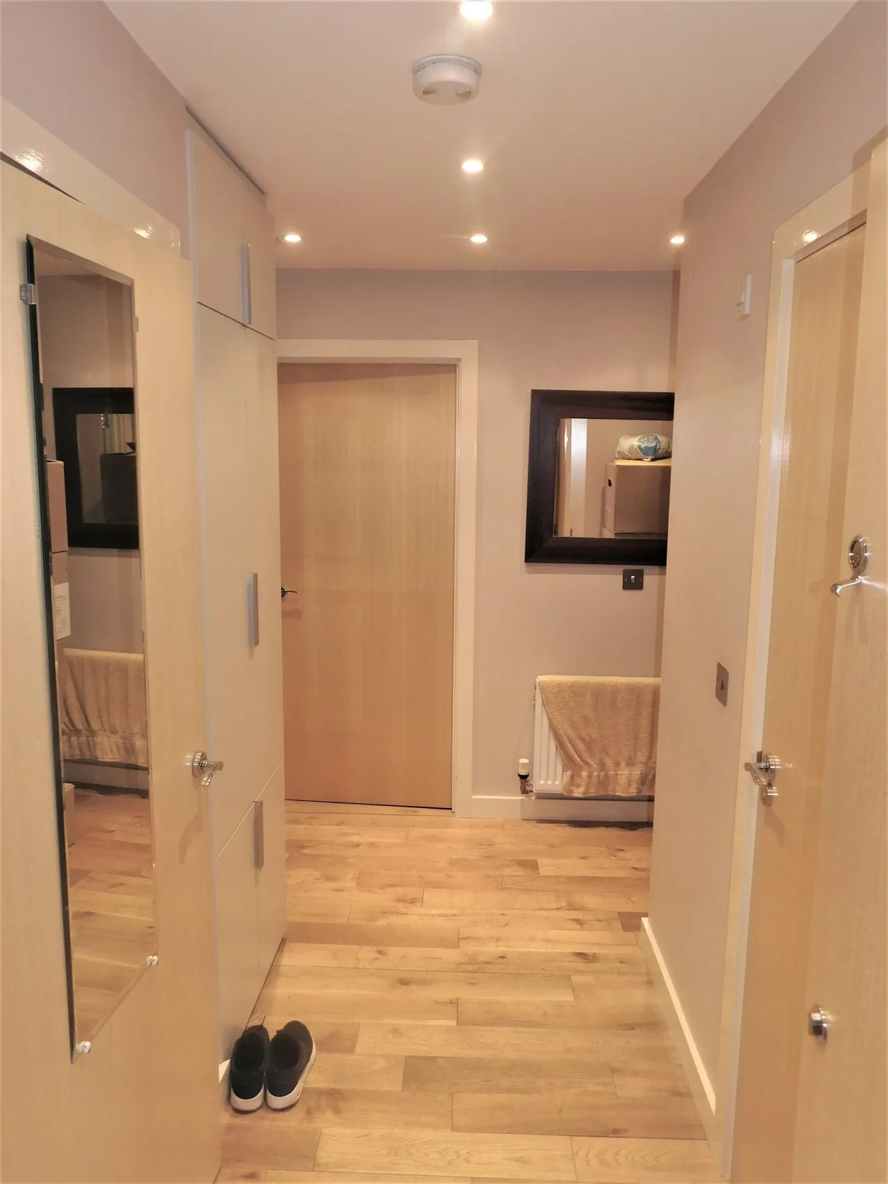 Taywood Road, Northolt, Greater London, UB5 6GF, photo 7