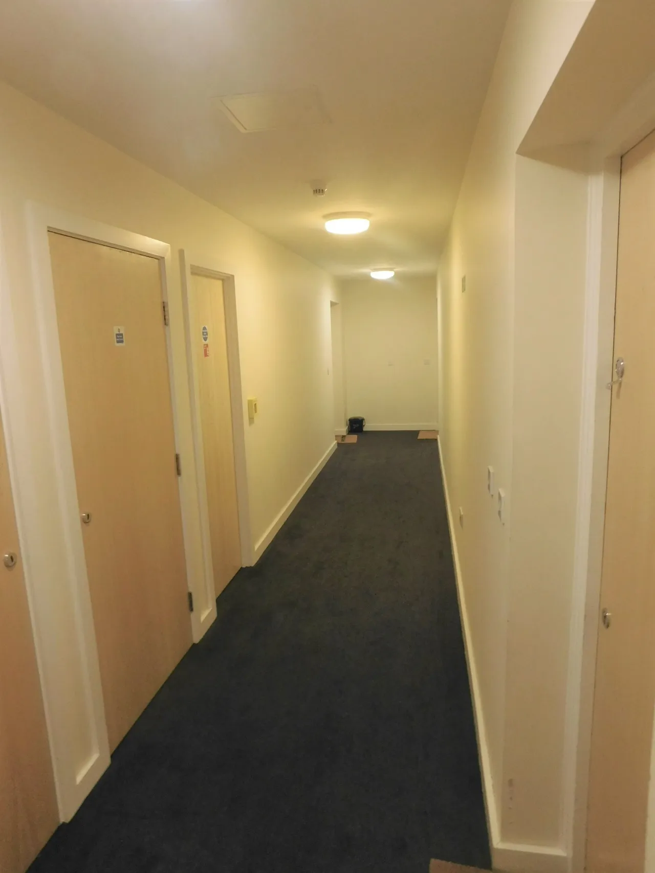 Taywood Road, Northolt, Greater London, UB5 6GF, photo 8