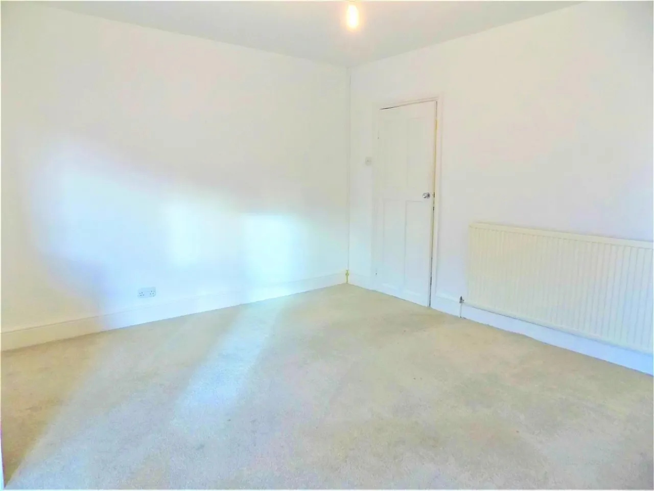 Cambridge Road, Aldershot, photo 6