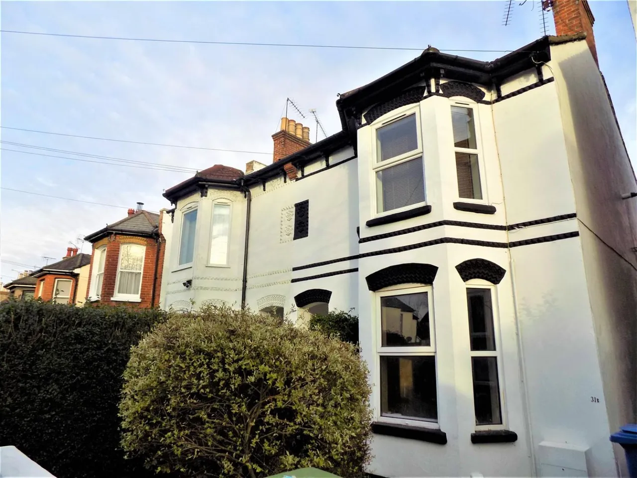 1 bed flat for sale — Cambridge Road, Aldershot