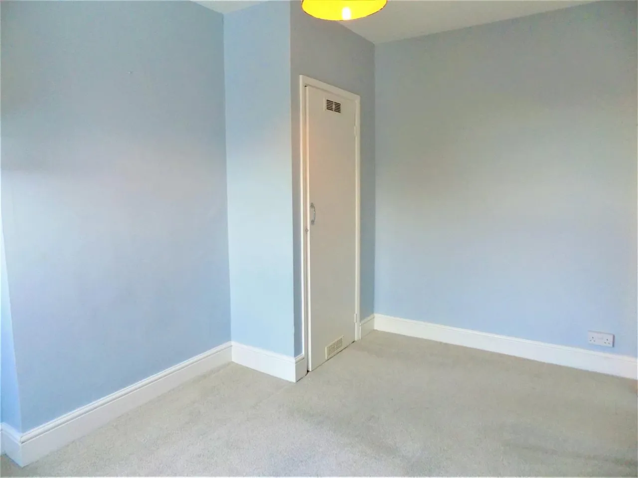 Cambridge Road, Aldershot, photo 9