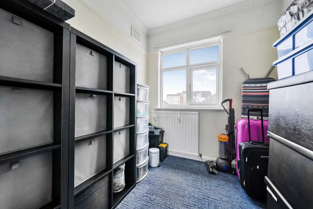 Connaught Avenue, East Barnet, Barnet, Greater London, EN4 8PN, photo 14