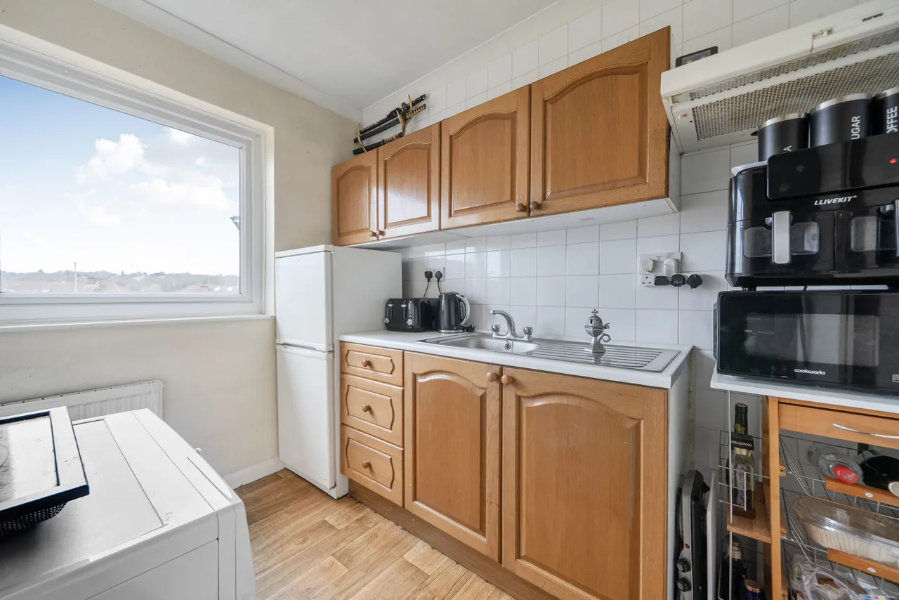 Connaught Avenue, East Barnet, Barnet, Greater London, EN4 8PN, photo 8