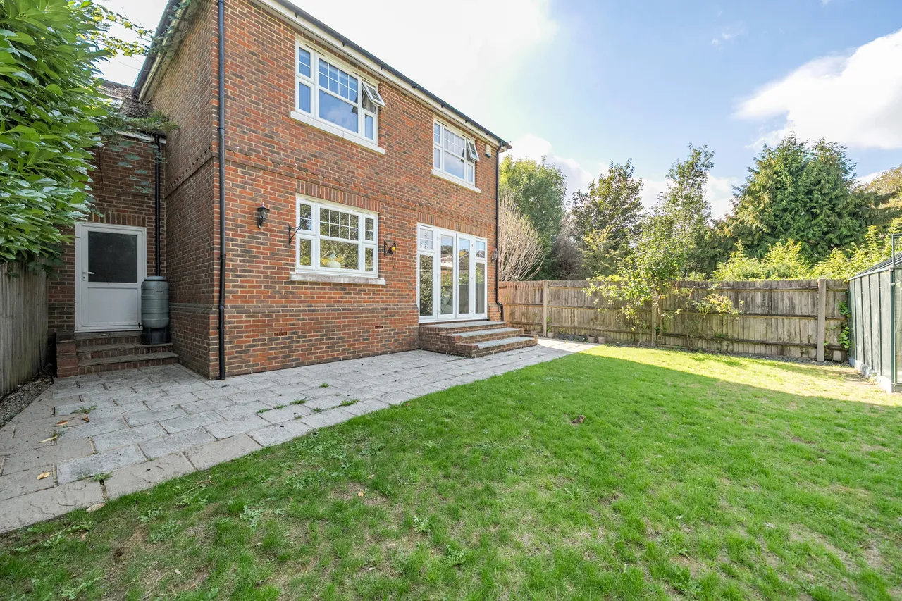 Churchview Close, Caterham, CR3, photo 19
